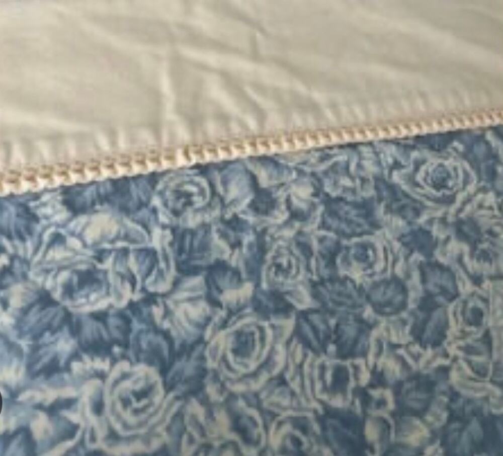 VTG Jessica McClintock 200-Count 2 Standard Pillowcases Jonete Blue Pattern